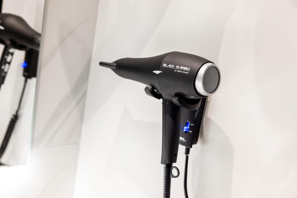 Habitación doble Superior Normal del hotel NH Venezia Santa Lucia. Foto 2