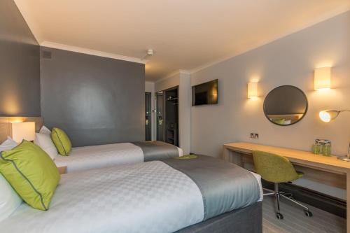 Habitación Doble - 2 camas del hotel Thistle Express London Luton. Foto 3