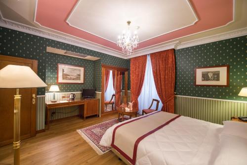Habitación Doble del hotel Strozzi Palace. Foto 5