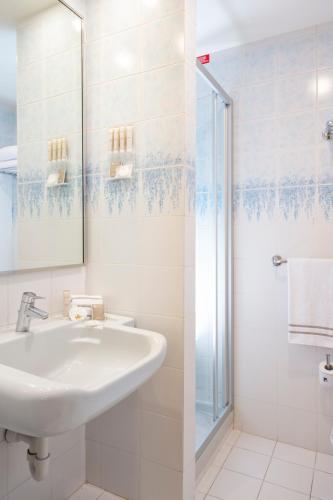 Habitación Doble Estándar del hotel Grifone Firenze. Foto 4