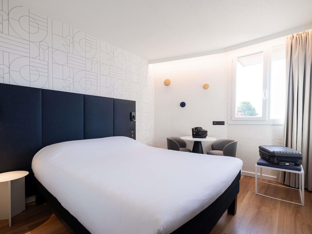 Habitación Estándar con 1 cama doble del hotel Ibis Beziers East Mediterranee. Foto 1