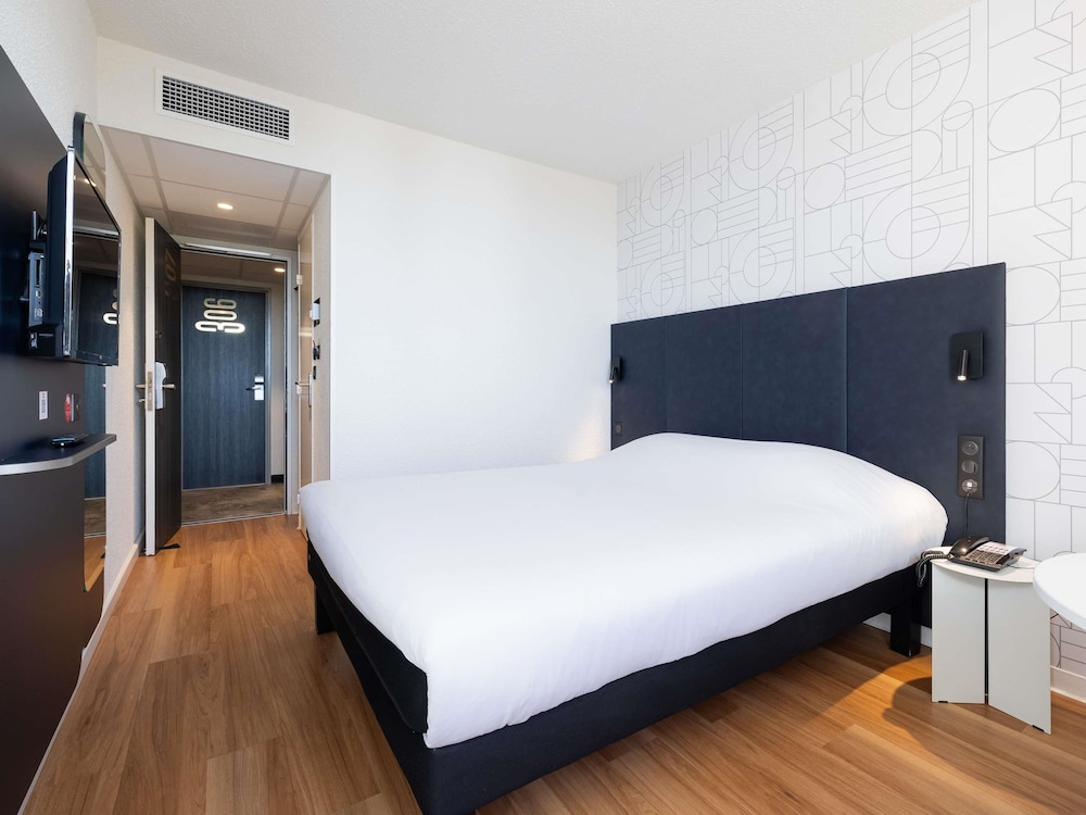 Habitación Estándar con 1 cama doble del hotel Ibis Beziers East Mediterranee. Foto 2