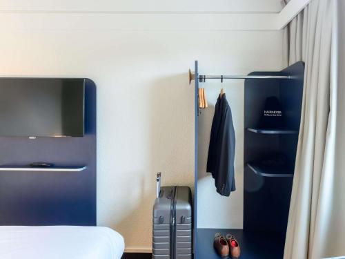 Habitación Doble Estándar del hotel Ibis Strasbourg Aéroport Le Zenith. Foto 3