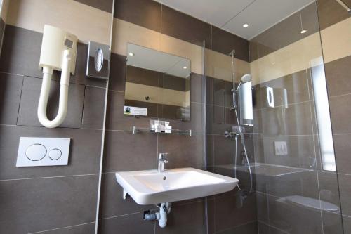 Habitación Doble del hotel Alyss Saphir Cambronne Eiffel. Foto 10