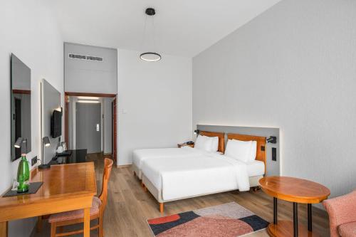 Habitación Doble Superior Plus - 2 camas del hotel Danubius Hungaria City Center. Foto 2