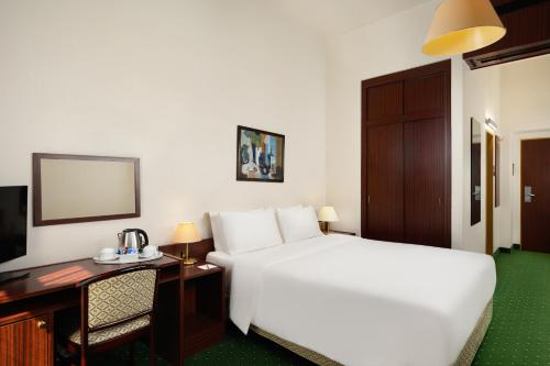 Habitación Doble Estándar del hotel Danubius Hungaria City Center. Foto 2