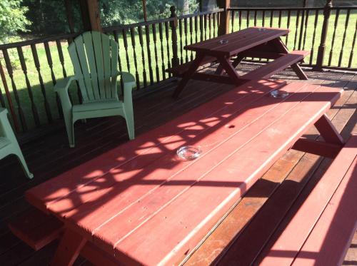 Habitación con cama extragrande. del hotel Robin Hood. Foto 1