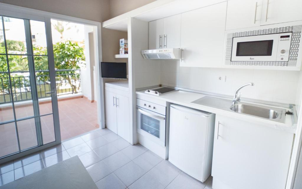 Apartamento 1 habitación del hotel Los Olivos Beach Resort. Foto 1