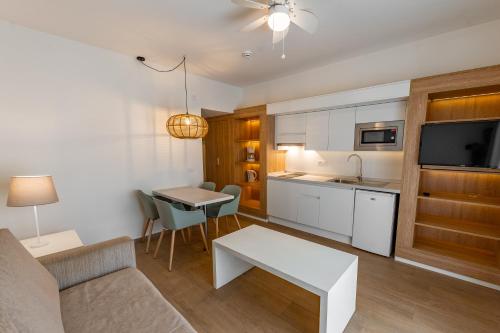 Apartamento Silver de 1 dormitorio sin piscina del hotel Los Olivos Beach Resort. Foto 5