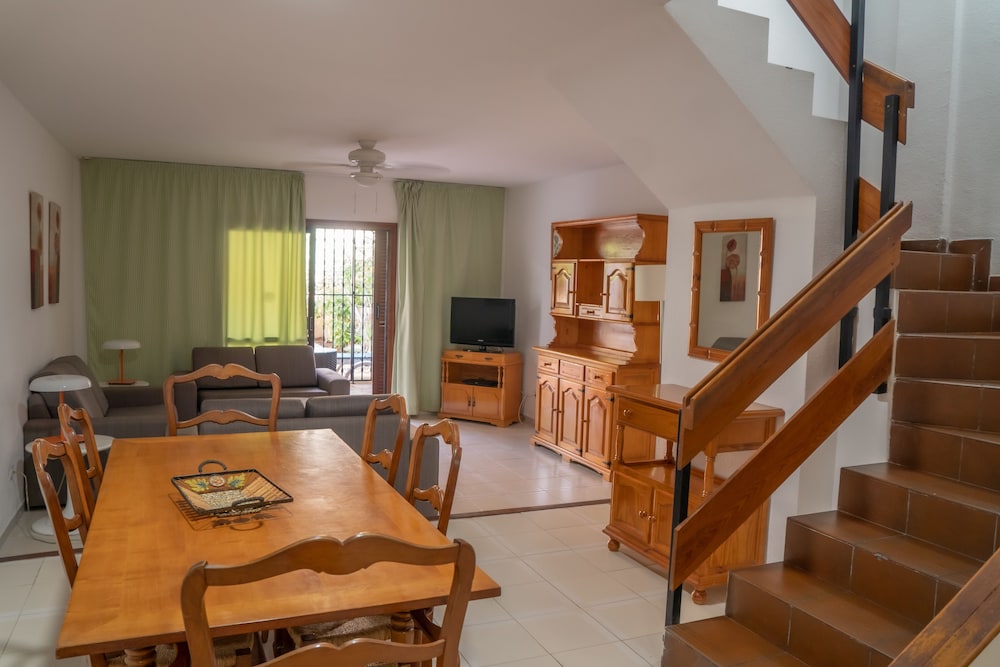 Villa, 3 habitaciones del hotel Coral Compostela Beach. Foto 9