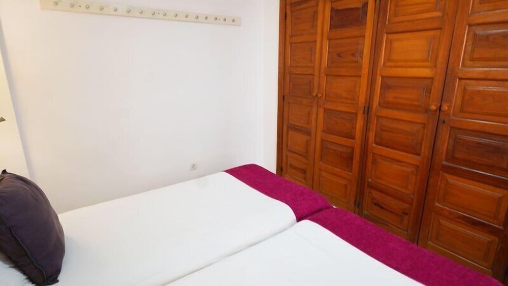 Apartamento Balcón o Terraza 1 habitación 2 Camas individuales 2 sofás camas del hotel Coral Compostela Beach. Foto 2