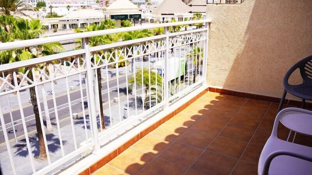 Apartamento Balcón o Terraza 2 habitaciones 3 camas individuales del hotel Coral Compostela Beach. Foto 14