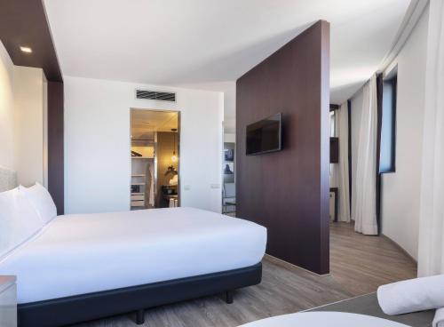 Suite Junior del hotel Barcelona Condal Mar Affiliated By Meliá