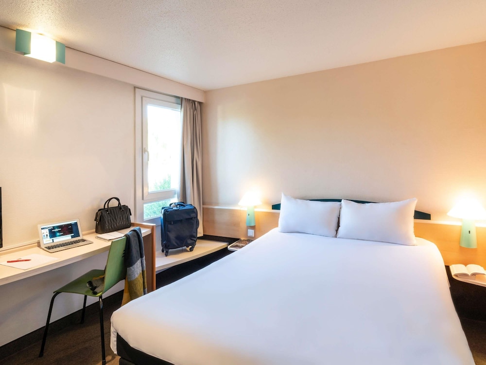 Habitación Estándar con 1 cama doble del hotel Ibis Creil Sur Oise. Foto 9