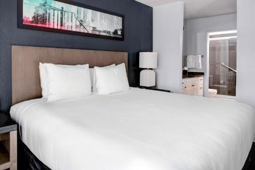 Suite de 1 dormitorio - 1 cama extragrande del hotel Hyatt House Fishkill/poughkeepsie. Foto 1