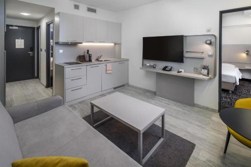 Apartamento de 1 dormitorio del hotel Park Inn By Radisson Danube Bratislava. Foto 8