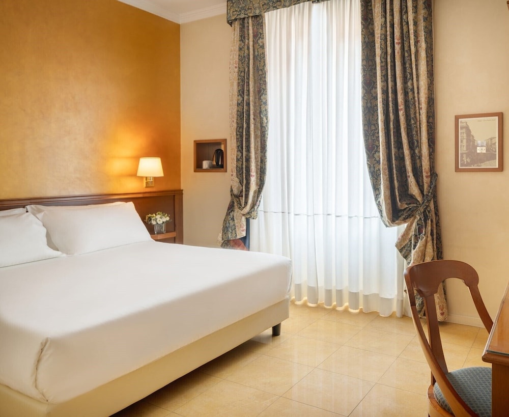 Habitación clásica doble del hotel UNAHOTELS Galles Milano. Foto 2