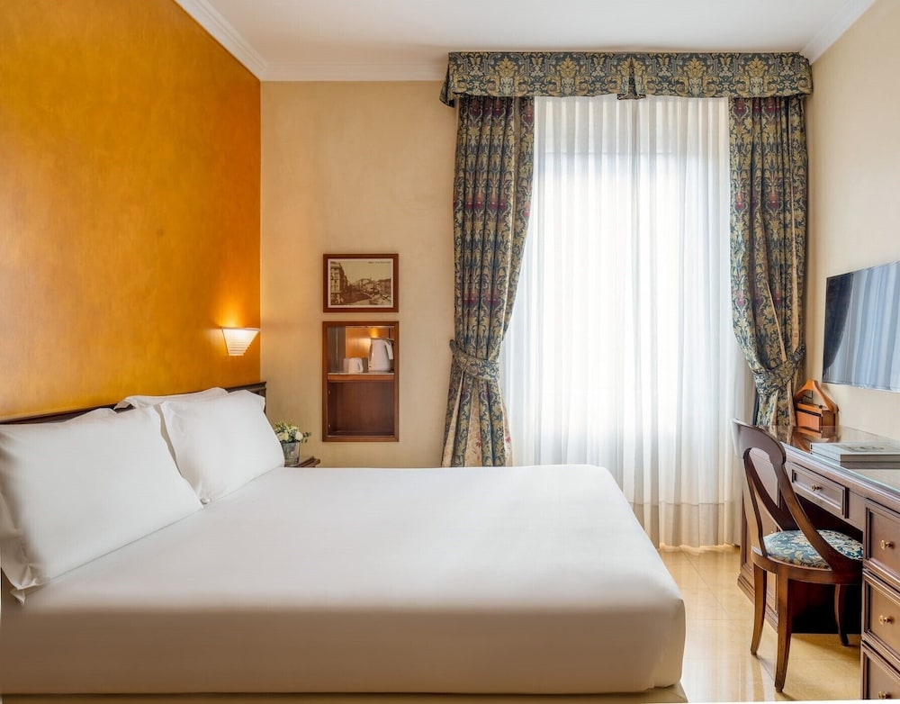Habitación clásica doble del hotel UNAHOTELS Galles Milano. Foto 3