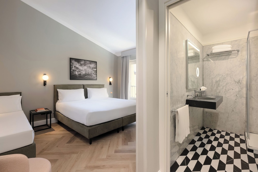 Habitación Deluxe doble (with Sofa Bed) del hotel UNAHOTELS Galles Milano. Foto 3