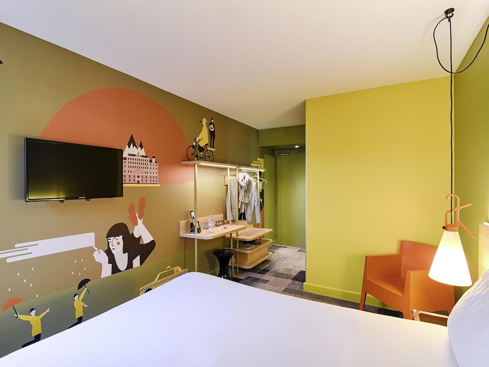 Habitación Estándar con 1 cama doble del hotel ibis Styles Lyon Confluence. Foto 8