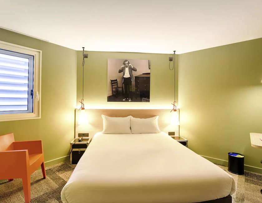 Habitación Estándar con 1 cama doble del hotel ibis Styles Lyon Confluence. Foto 10