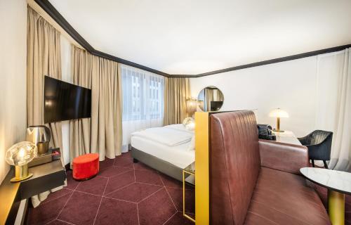 Suite Junior del hotel Vienna House By Wyndham Diplomat Prague. Foto 3