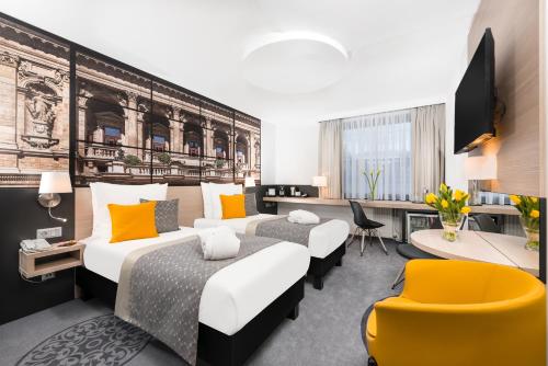 Habitación Doble Privilege - 2 camas del hotel Mercure Budapest City Center. Foto 8