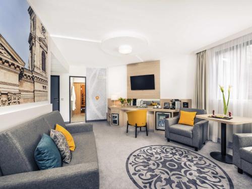 Suite Junior del hotel Mercure Budapest City Center. Foto 6