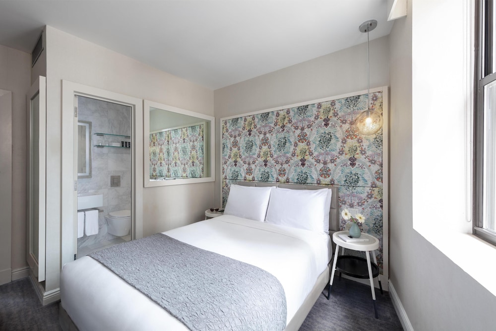 Habitación, 1 cama de matrimonio (Bronze) del hotel Dream Midtown. Foto 3