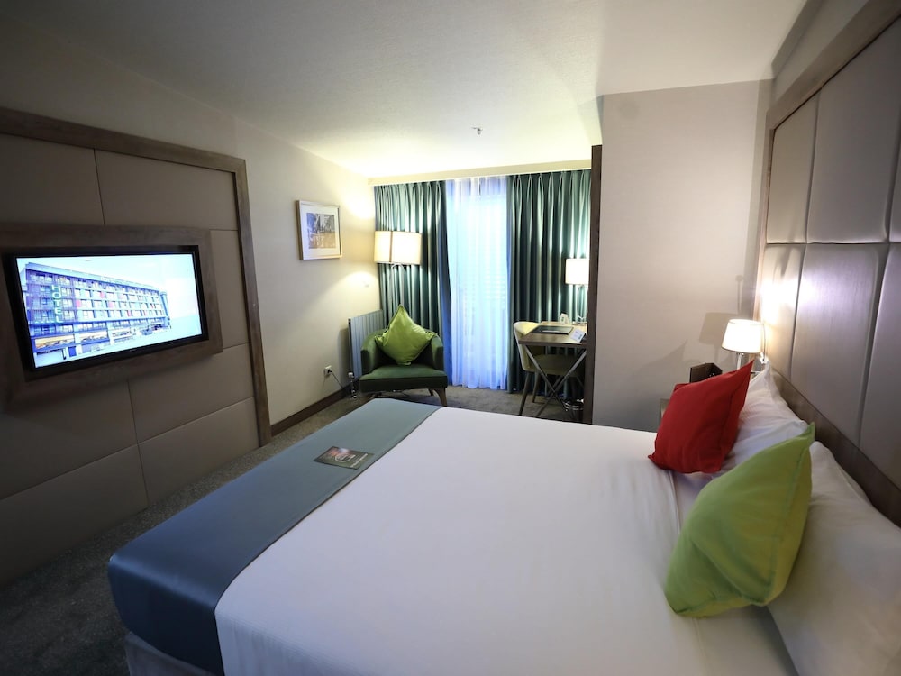 Habitación ECONÓMICA (Opción de cama separable) del hotel Ibis Styles Istanbul Bomonti. Foto 3
