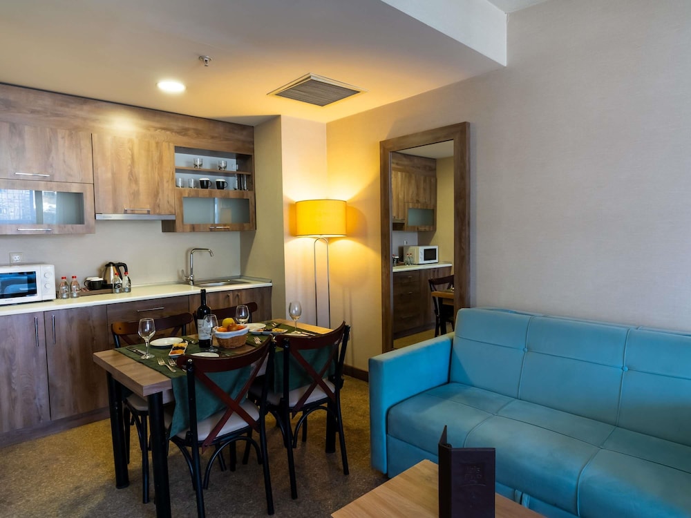 Habitación Contigua del hotel Ibis Styles Istanbul Bomonti. Foto 5