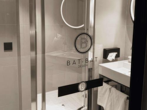 Habitación Doble Superior del hotel Mercure Paris 17 Batignolles. Foto 1