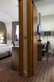 2 Habitaciones Dobles comunicadas del hotel Timhotel Opera Blanche Fontaine