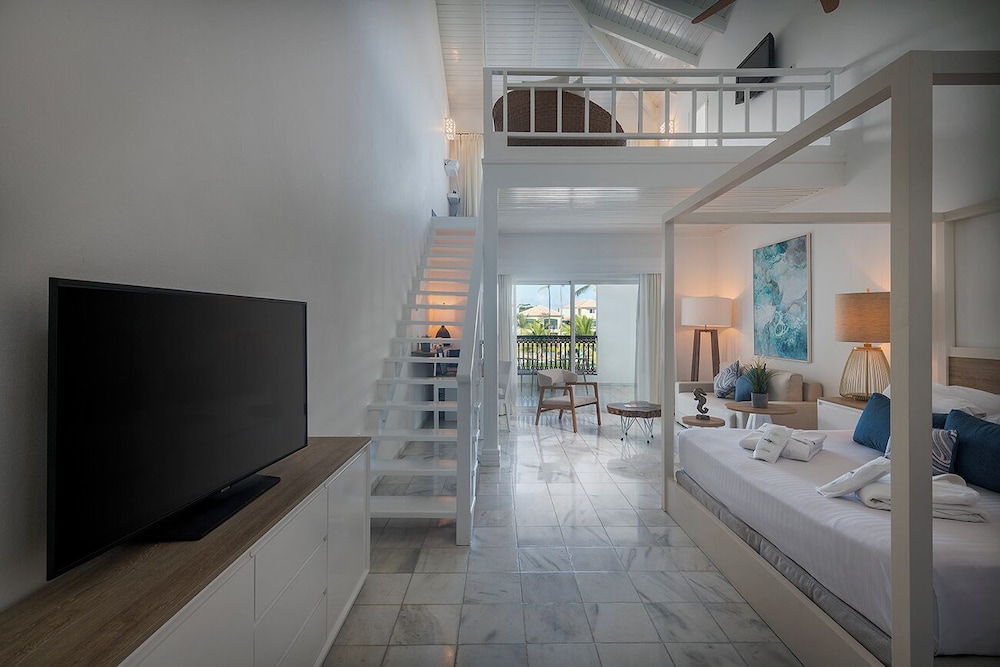 Suite Privilege Honeymoon Vista al Mar del hotel Ocean Blue And Sand Beach Resort. Foto 2