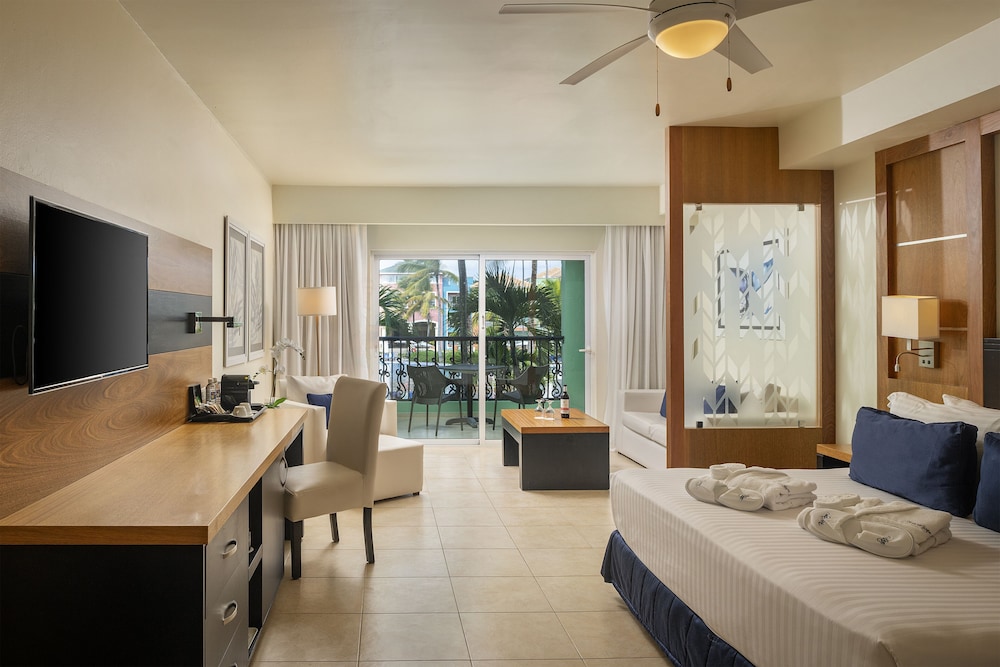 Privilege Junior Suite Nature View del hotel Ocean Blue And Sand Beach Resort. Foto 3