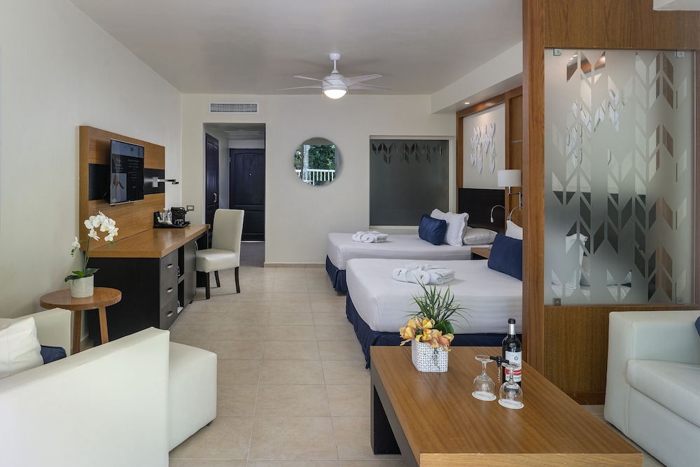 Privilege Junior Suite Nature View del hotel Ocean Blue And Sand Beach Resort. Foto 4