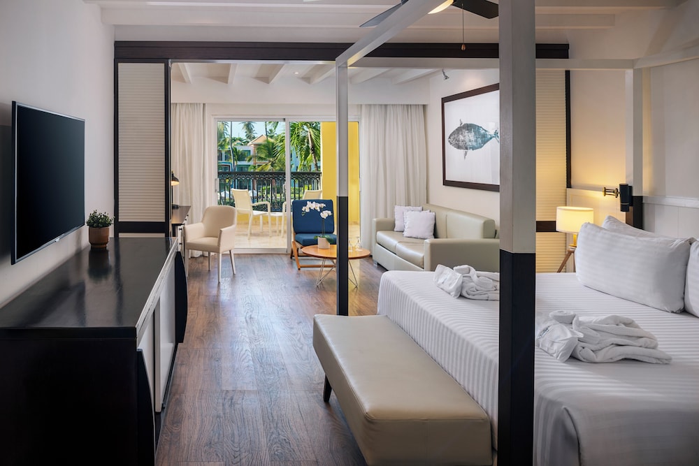 Junior Suite Elegance Nature View del hotel Ocean Blue And Sand Beach Resort. Foto 6