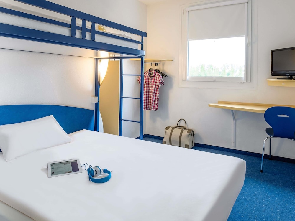 Habitación Familiar del hotel Ibis Budget Cergy Saint Christophe. Foto 5
