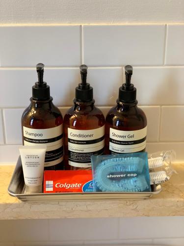 Habitación Estándar - Cama extragrande del hotel Mimosa. Foto 2