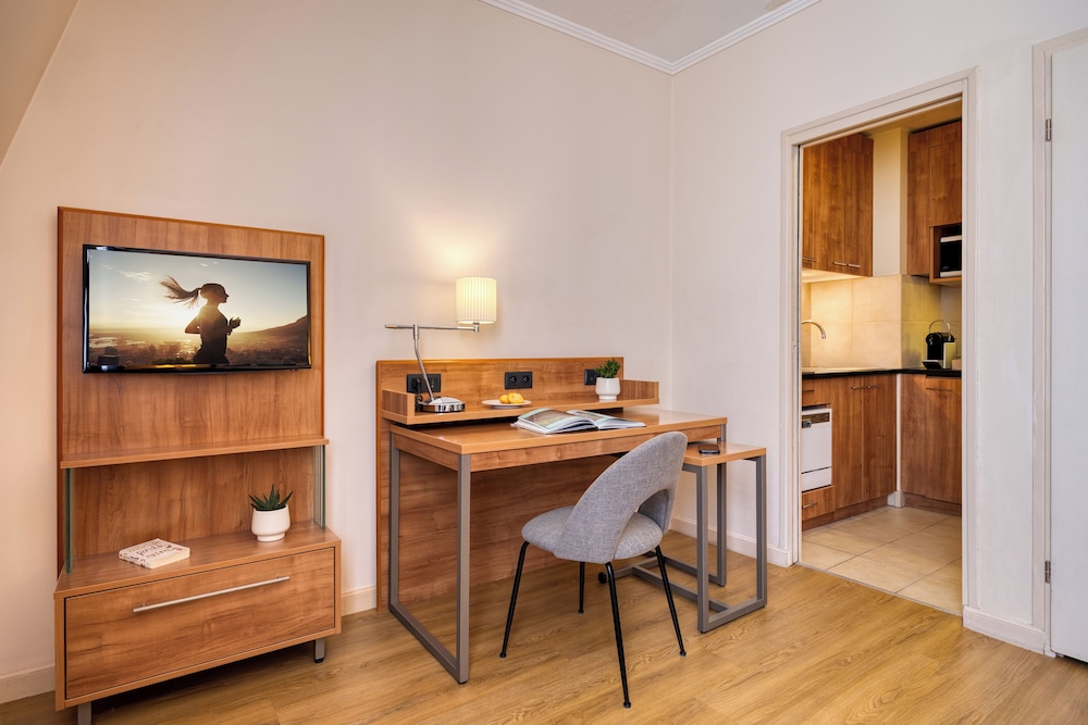 Estudio del hotel Citadines Apart'hotel Saint-germain-des-prés Paris. Foto 1