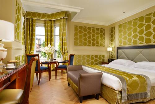 Habitación Doble Deluxe del hotel Grand Visconti Palace