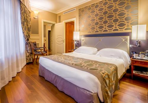 Suite Familiar del hotel Grand Visconti Palace. Foto 3