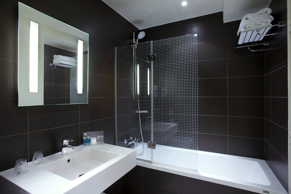 Habitación Premium, 2 camas individuales del hotel Holiday Inn Paris Opéra Grands Boulevards, An Ihg. Foto 6