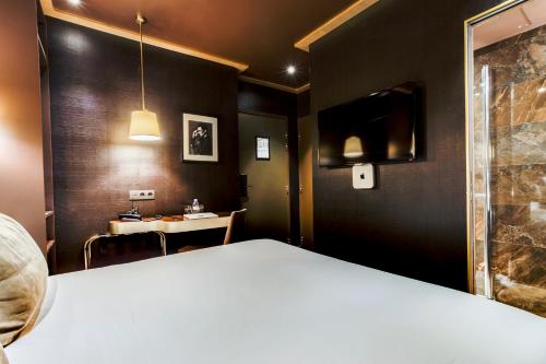 2 Habitaciones Dobles comunicadas del hotel Armoni. Foto 9