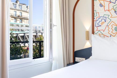 Habitación Doble Estándar - 2 camas del hotel Ibis Styles Paris Eiffel Cambronne. Foto 8