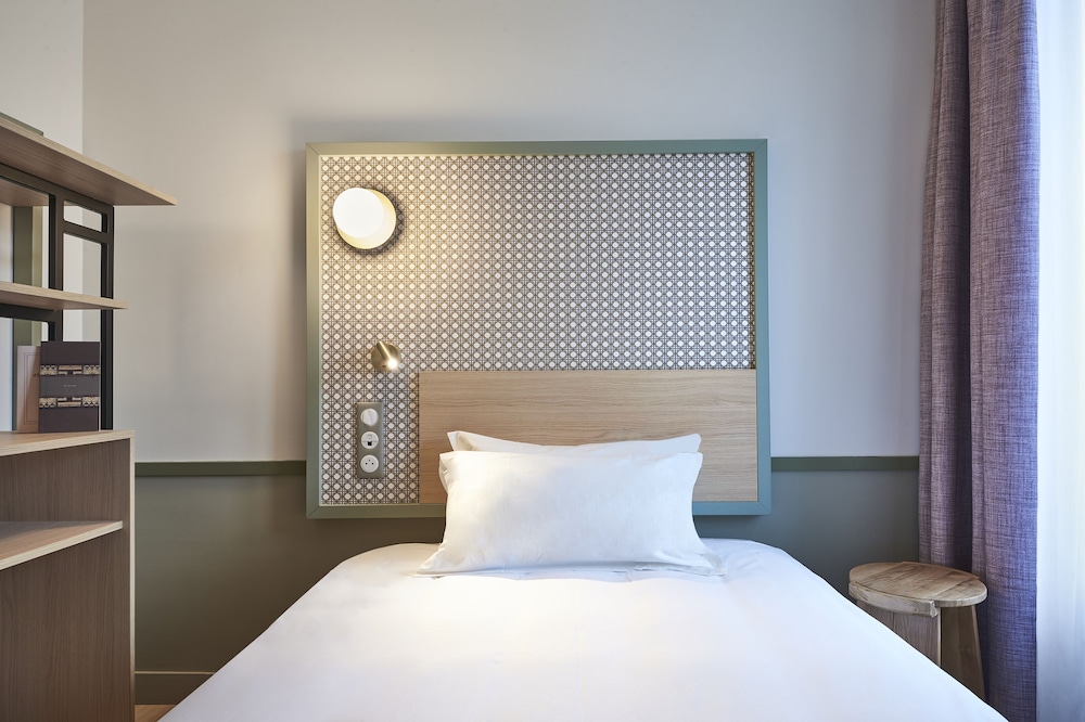Habitación Individual del hotel Cervantes By Happyculture. Foto 1