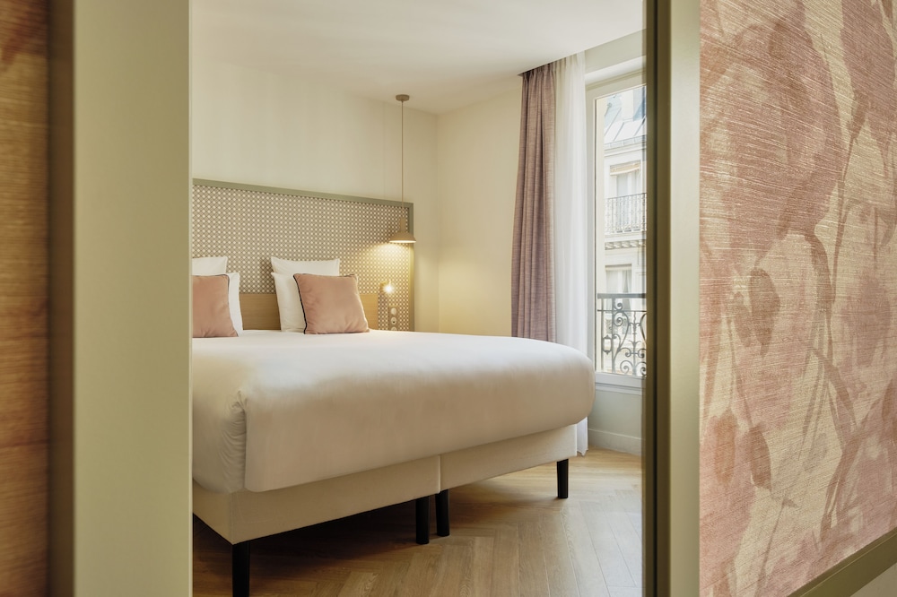 Habitación Premium Doble del hotel Cervantes By Happyculture. Foto 3