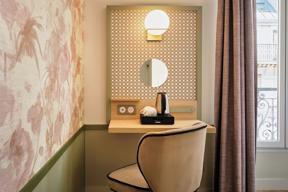 Habitación Premium Doble del hotel Cervantes By Happyculture. Foto 4