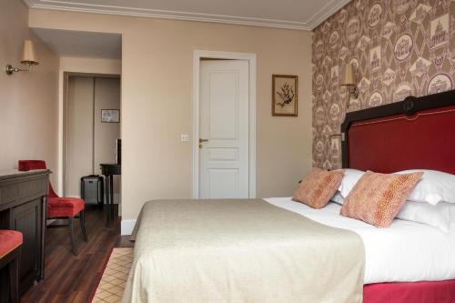 Habitación Doble Superior del hotel Serotel Lutèce. Foto 1