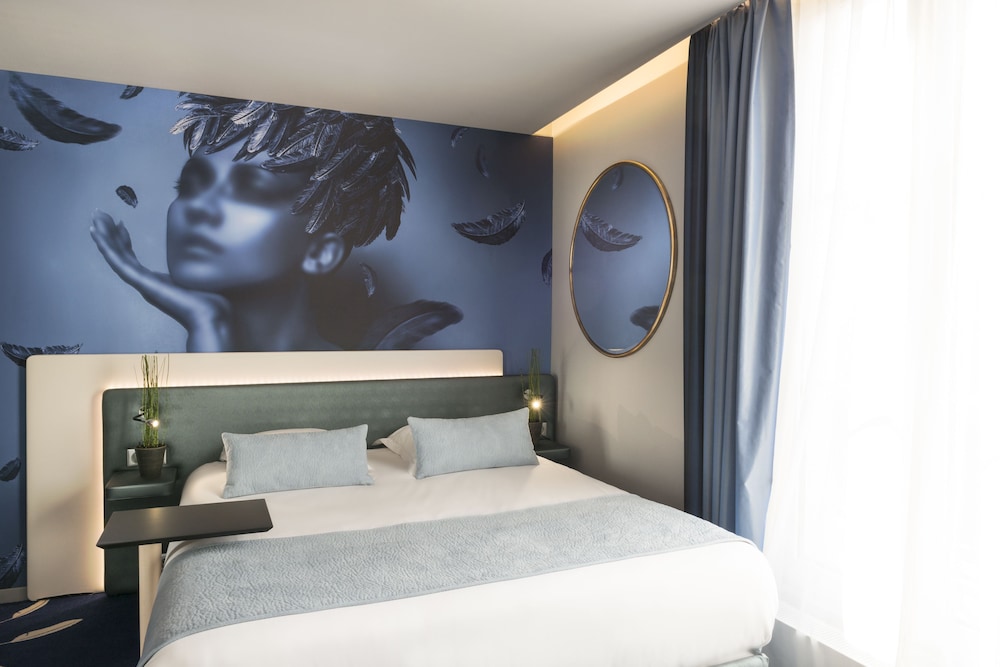 Habitación superior con 1 cama doble o 2 individuales del hotel Le Bon. Foto 1